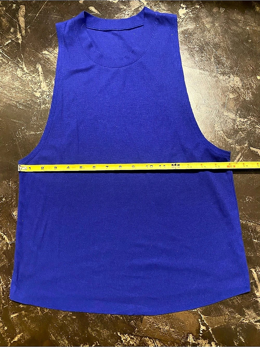 Alo Ribbed Muscle Tank - Picture 4 of 5